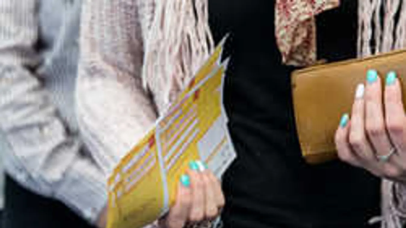 Ezért ragaszkodunk annyira a sárga csekkhez