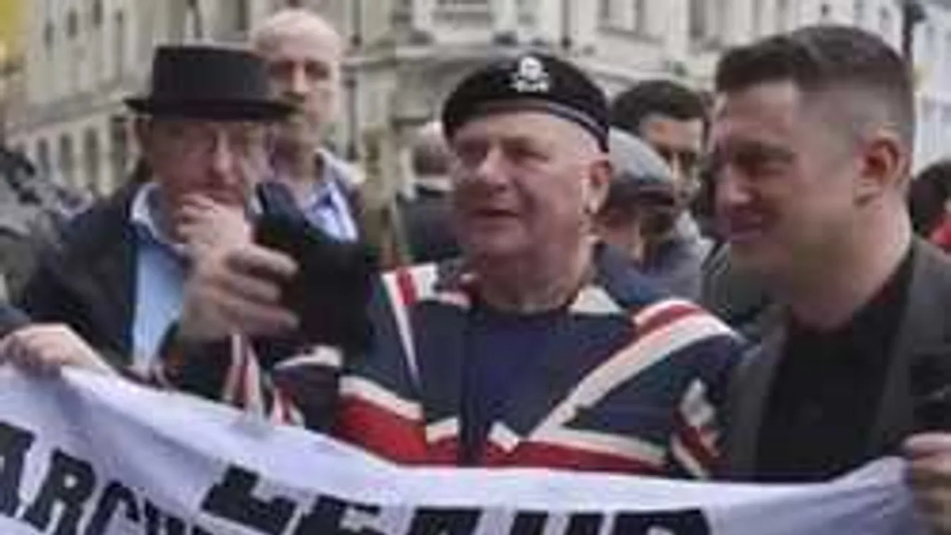 A brit futballszurkolók együtt tüntettek az iszlamizáció ellen. Videó