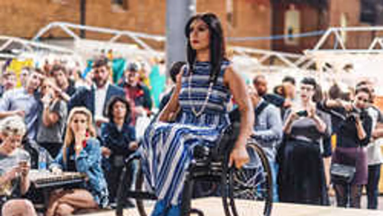 Kerekesszékes topmodell lett a hős rendőrnő