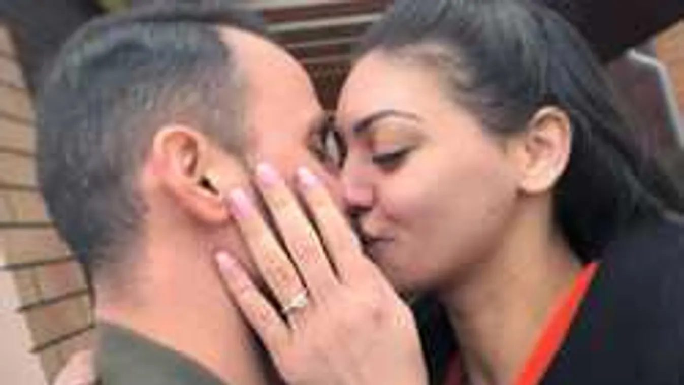 Idő előtt kiderült Kulcsár Edina babájának neme