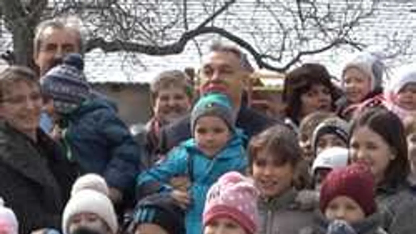 Lyukasórát tartott a miniszterelnök