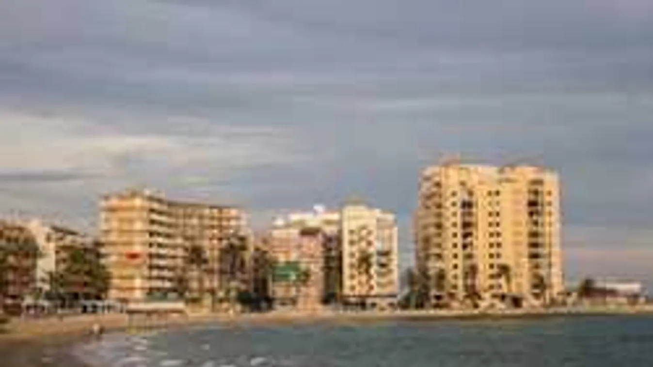 Rémálommá vált a nyaralás: a tengerparton erőszakolták meg a nőt