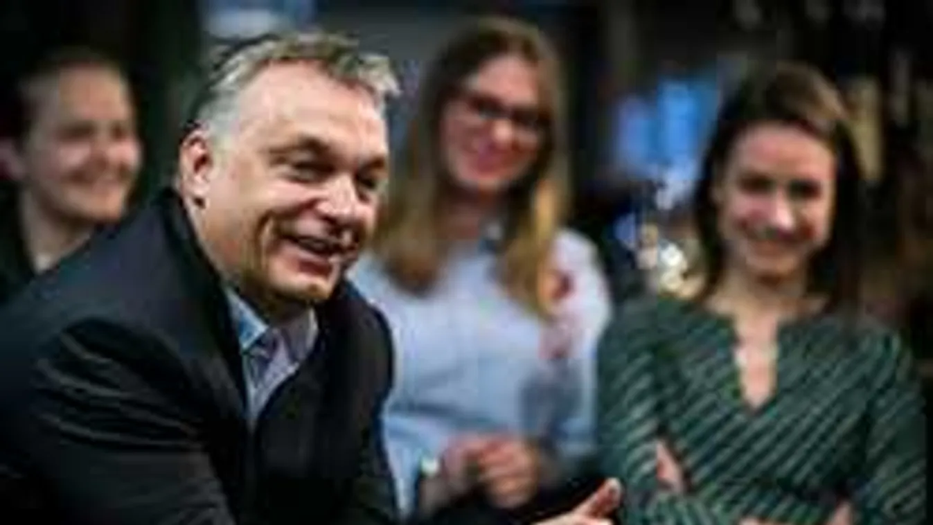 Egy klubba kopogtatott be Orbán Viktor