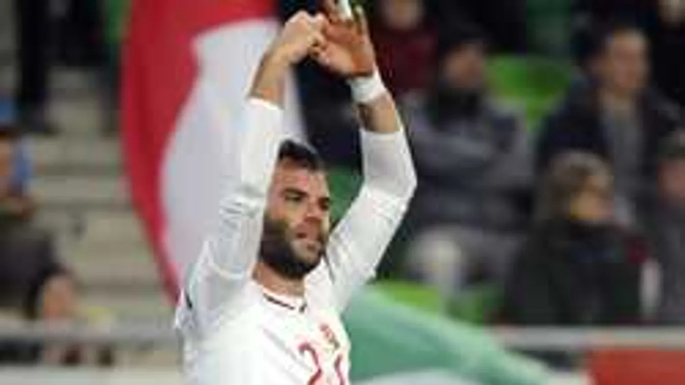 Meghökkentő fotó, Nikolics még soha nem érezhette magát ilyen kicsinek