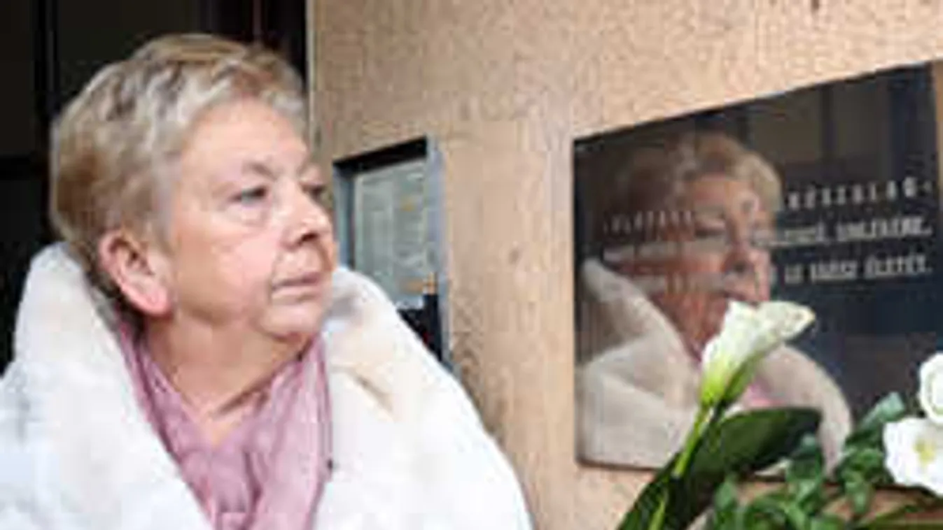 Zokogott az özvegy: Ezt gondolja az első Máté Péter-díj nyerteseiről