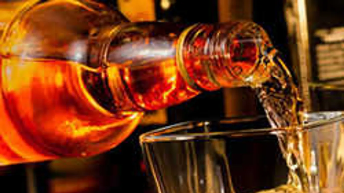 Whiskyvel üzentek Simicskának