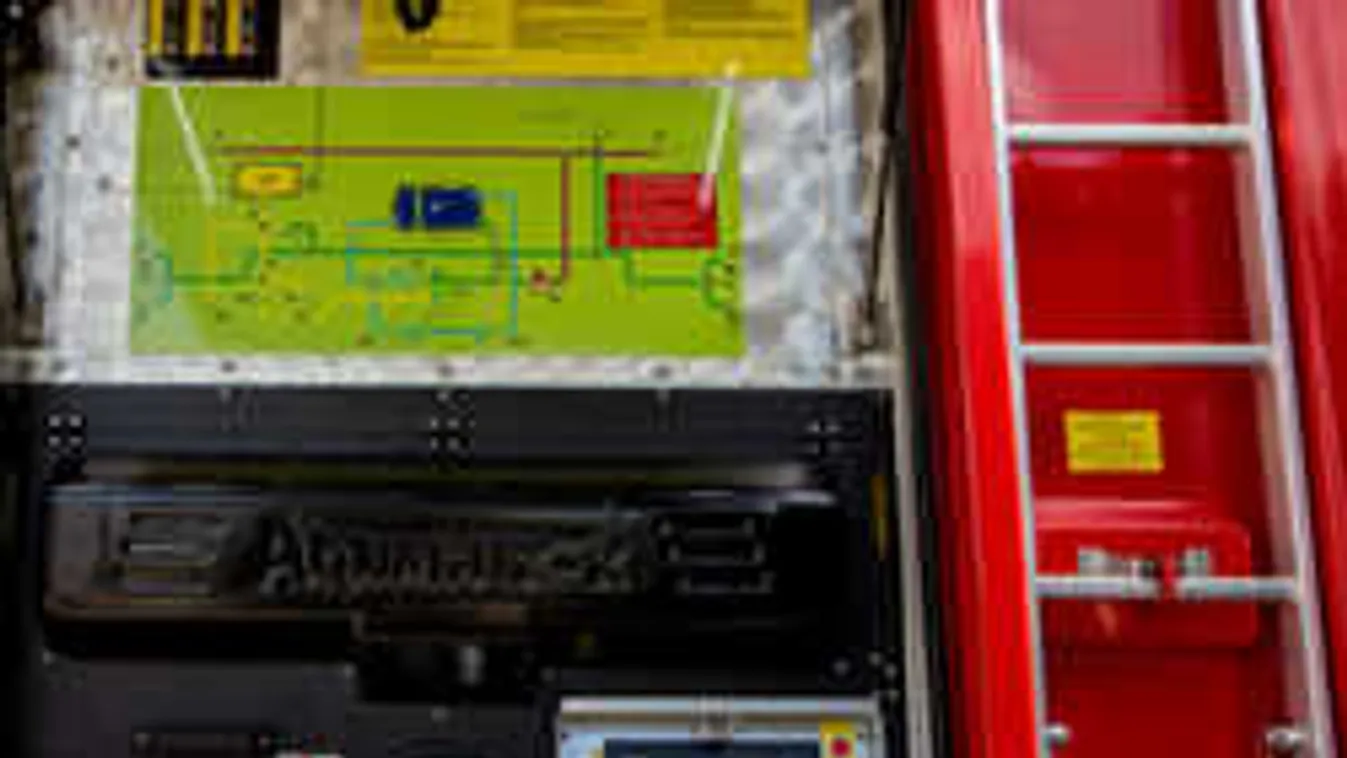 Megrázó, a horrorbaleset egyik roncsában találta meg fiát a tűzoltó