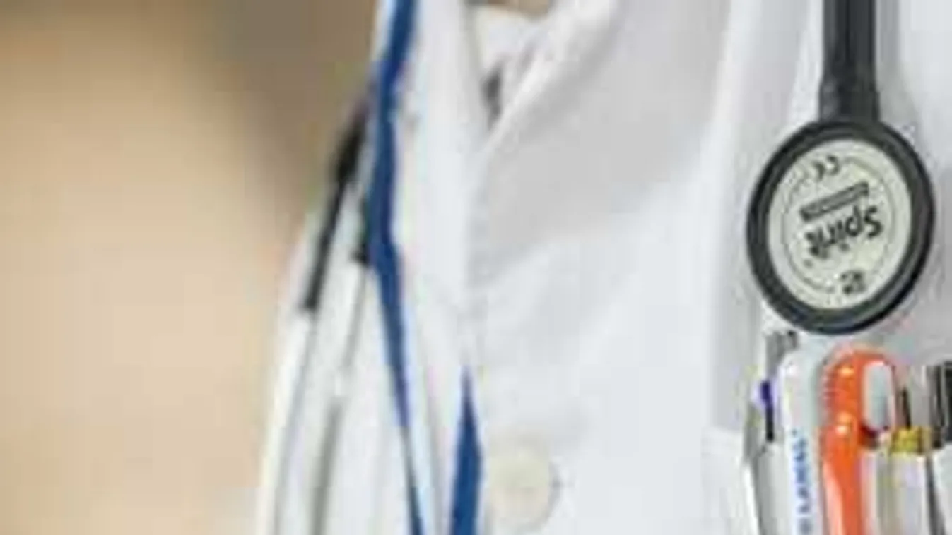 Botrány a rendelőben: brutális, amit a doktornő tett a rettegő fiúval