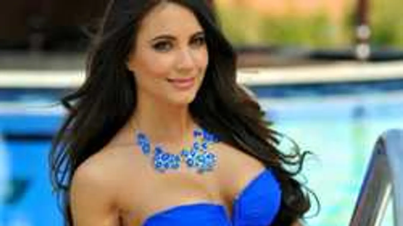 Ettől te is elolvadsz, úszni tanul a szépségkirálynő 5 hónapos kisfia