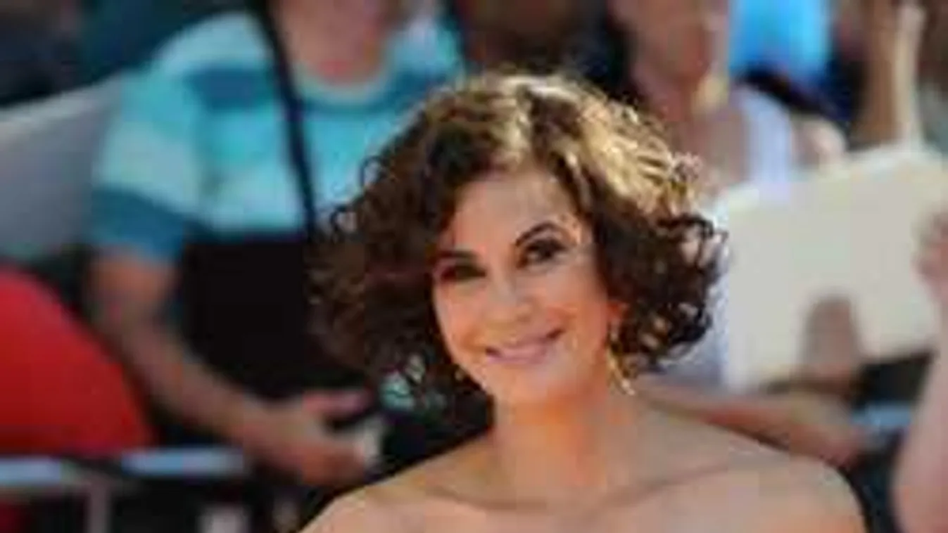 Lecsúszott és eladósodott a gyönyörű színésznő? Reagált a pletykákra