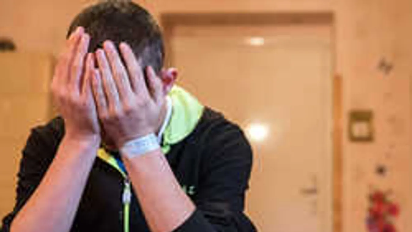 Balesete óta egy 8 éves gyerek szintjén van a 17 éves Márkó