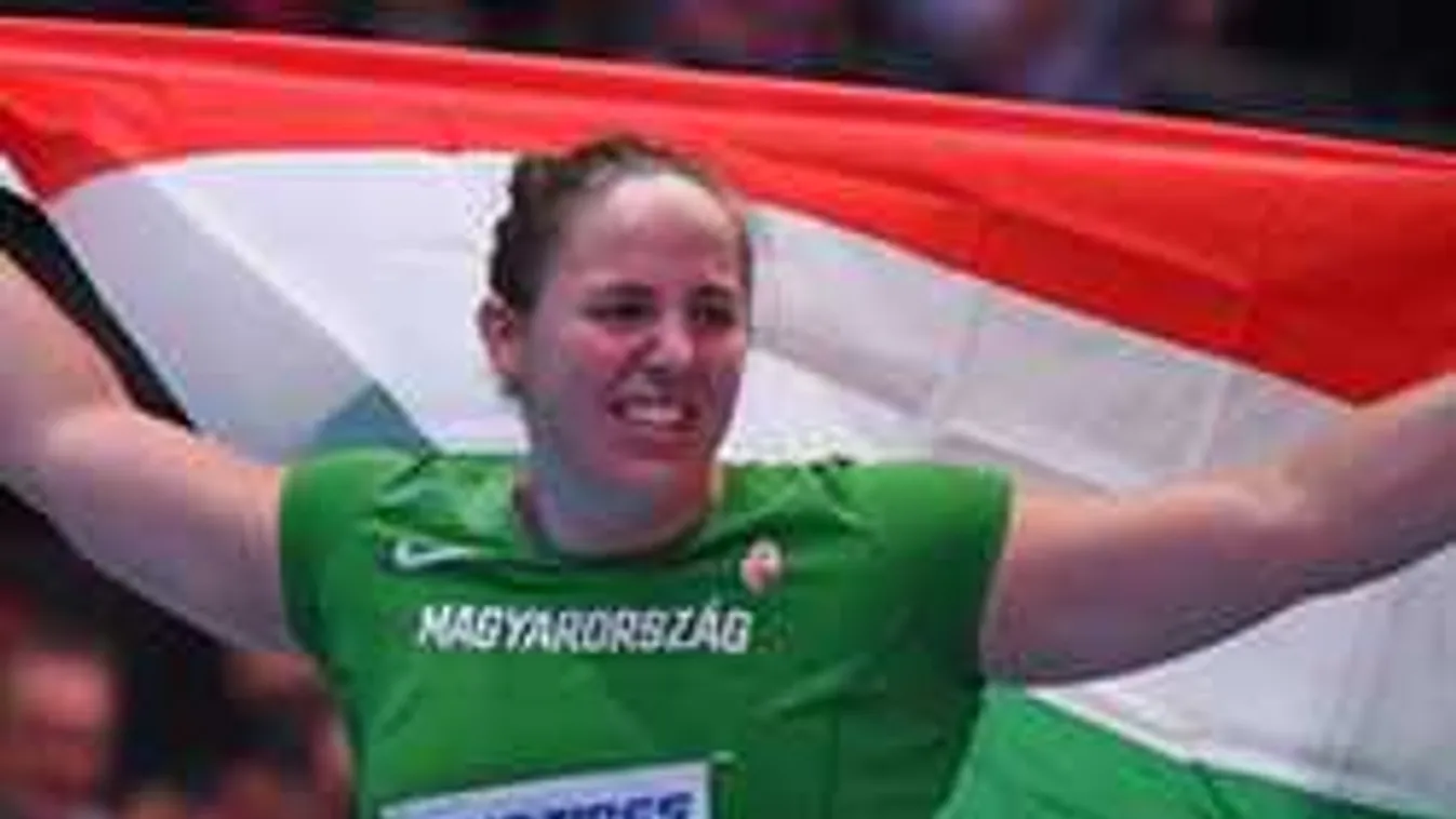 Újabb rejtélyes bőrönd-ügy: Márton Anita csomagok nélkül érkezett haza