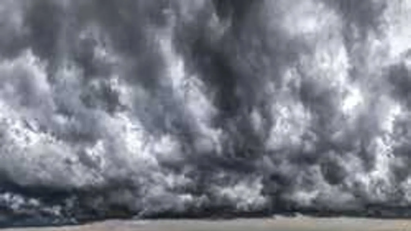 Baljós videó érkezett: elképesztő égi jelenség tűnt fel Szegednél