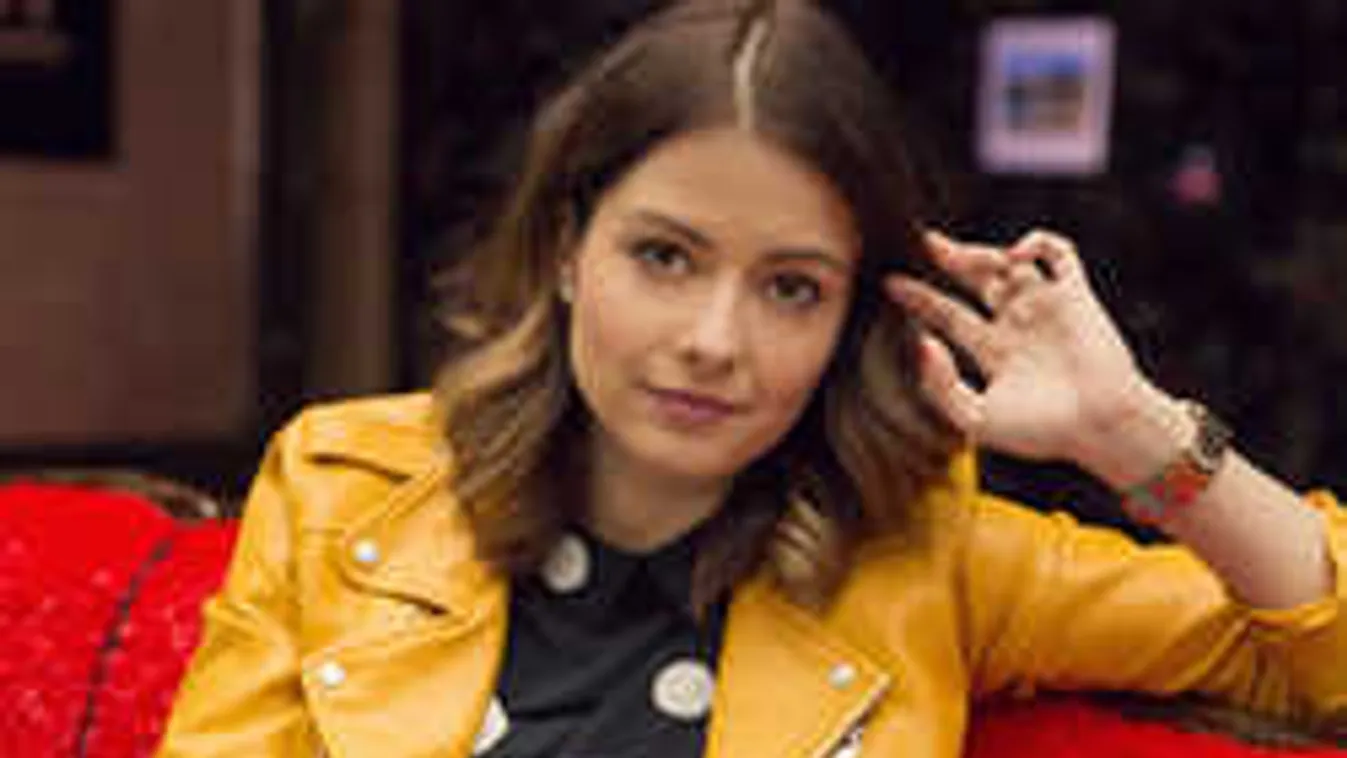 Nem bírta tovább, orvosi segítséget kért a népszerű magyar énekesnő