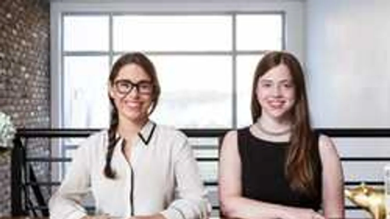 Döbbenetes szexjátékszert tervezett két leszbikus nő