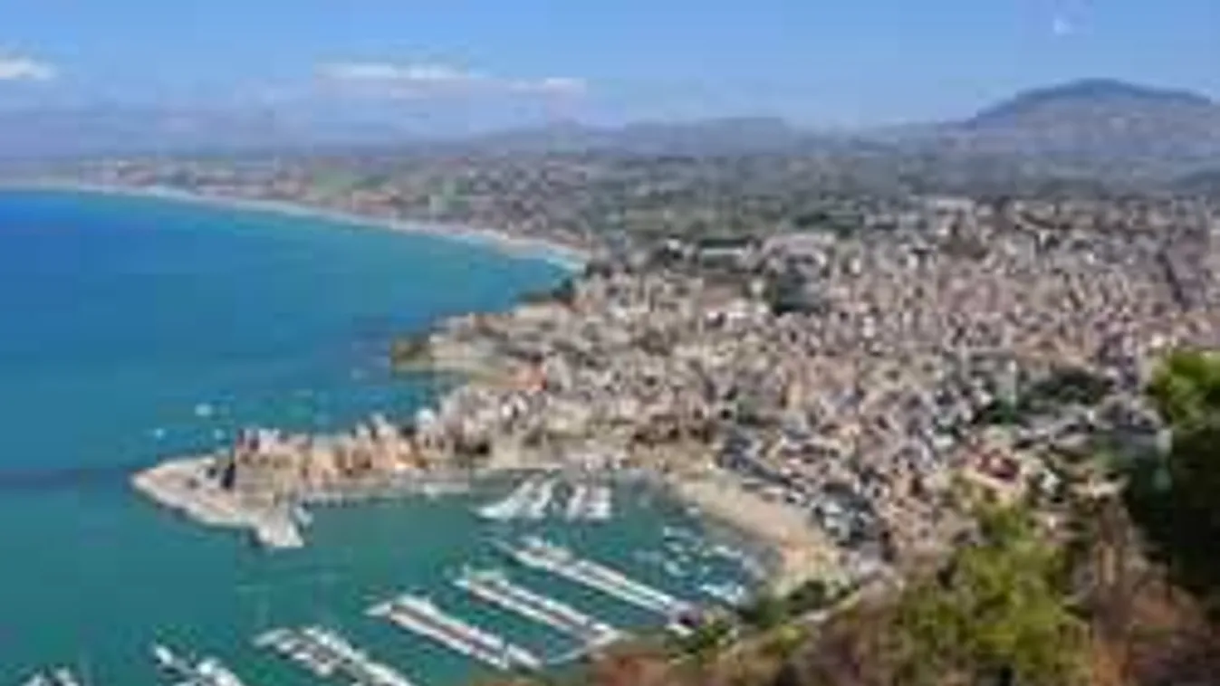 Mentőhajó karantéban! 538 migránsból 366 fertőző beteg