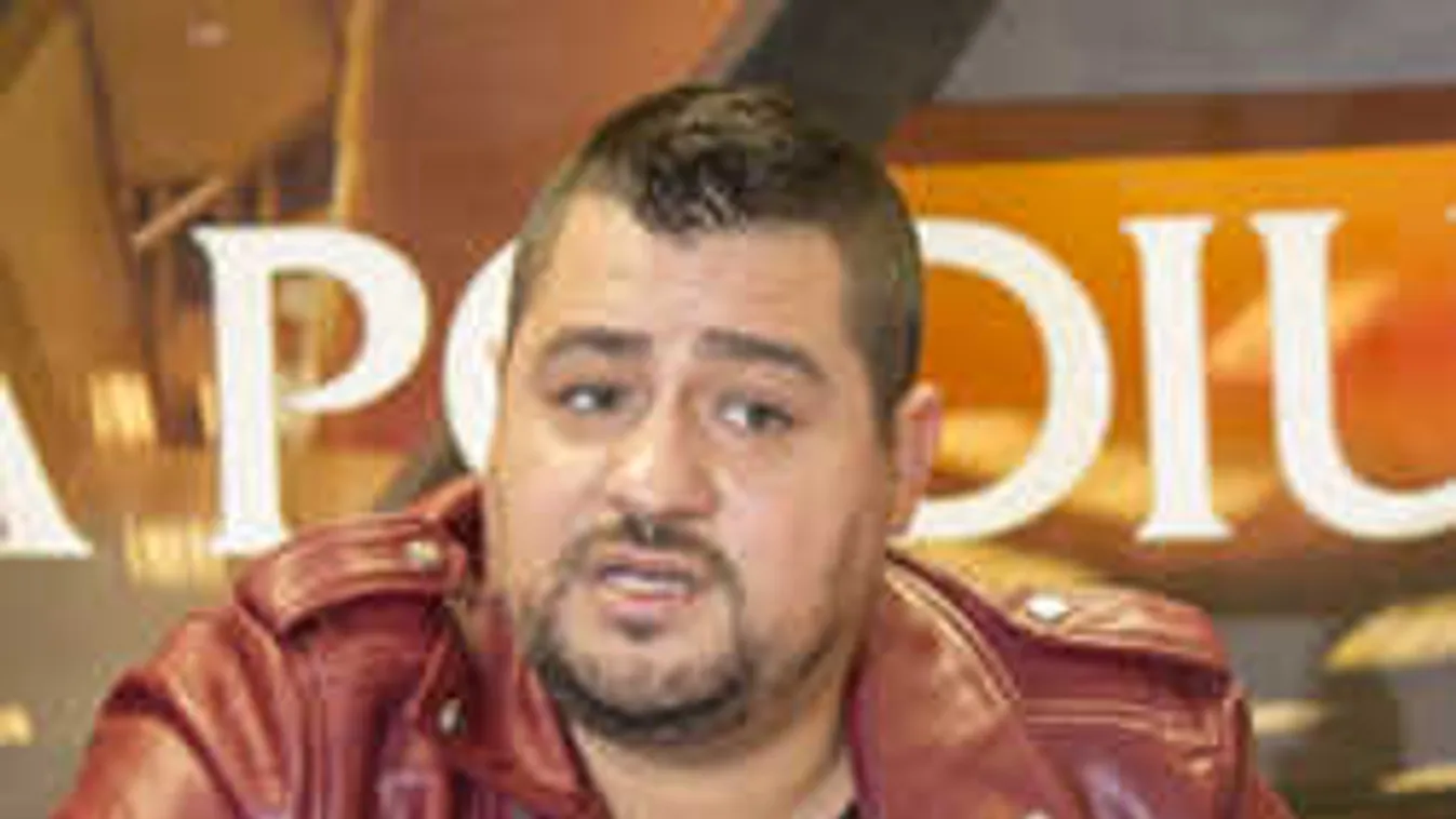 Sokkoló hírt közölt Caramel: leukémiás a kislánya