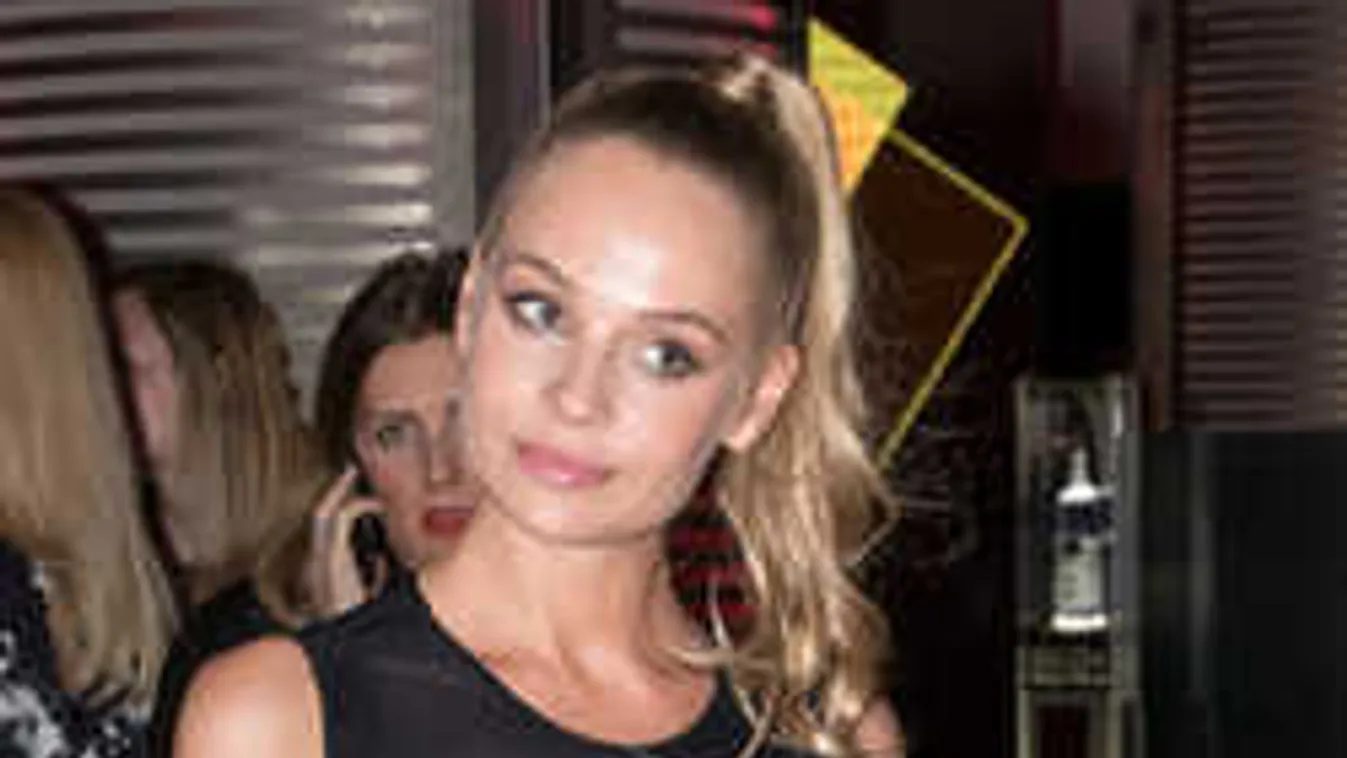 Szomorú, ami Iszak Eszterrel történt Olaszországban