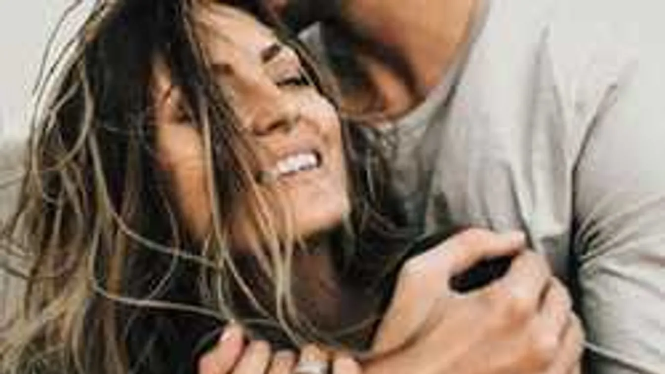 Szeret még a párod? - A kutatók szerint ez a biztos jele...