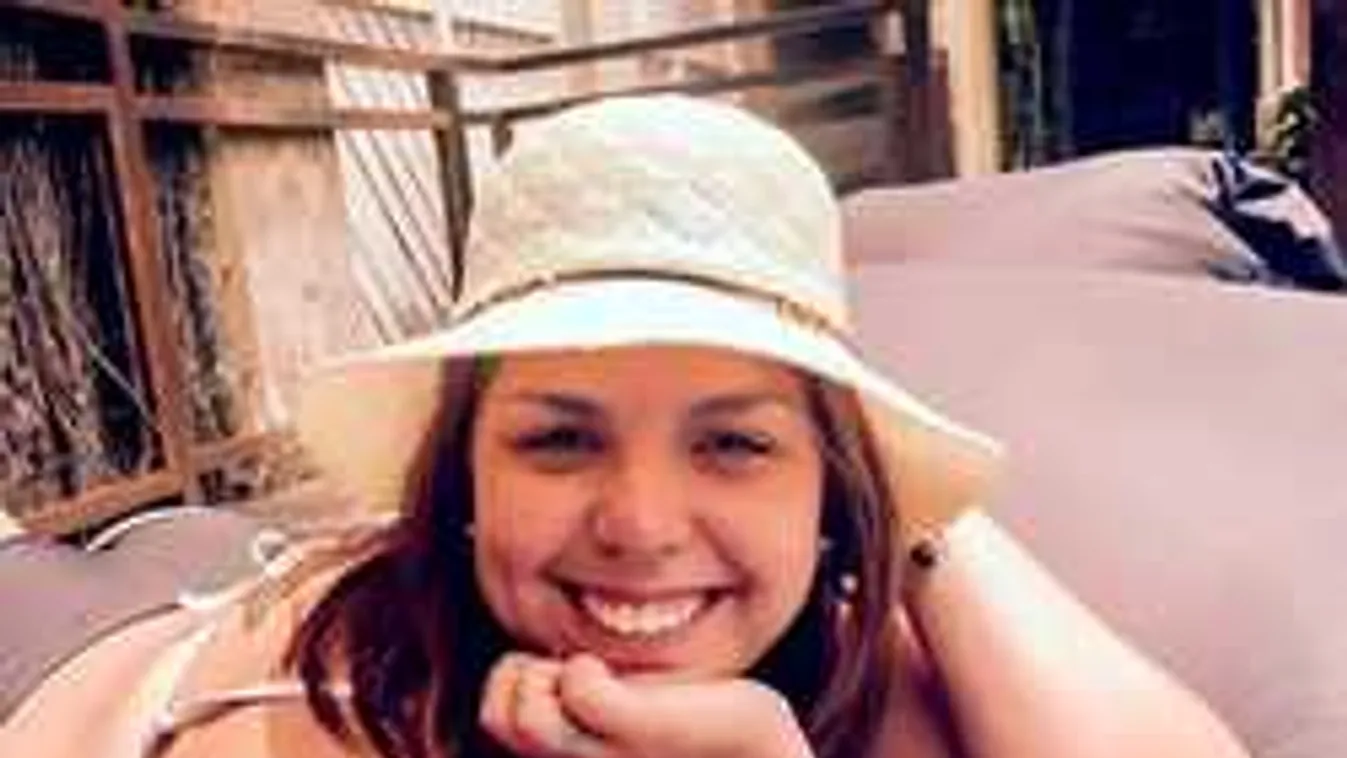 Döbbenetes ok miatt dobták ki a fiatal lányt a szórakozóhelyről