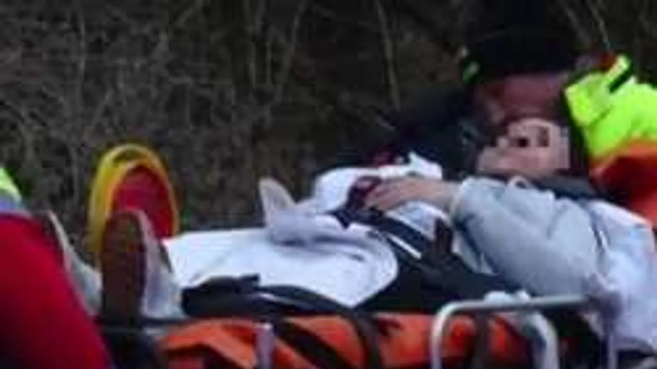 Lövöldöztek a migránsok Kölnben, sikítozva menekült mindenki Videó