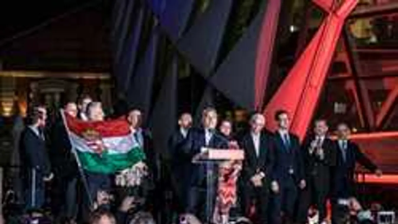 Hahó, facebookosok! - így köszönt be Orbán a neten