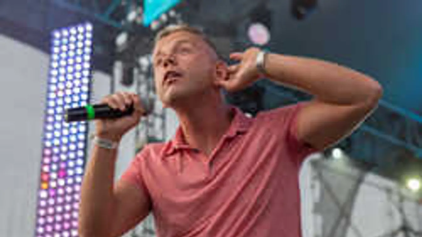 Ez is eljött: Itt a nap, amikor Schobert Norbi visszavonul