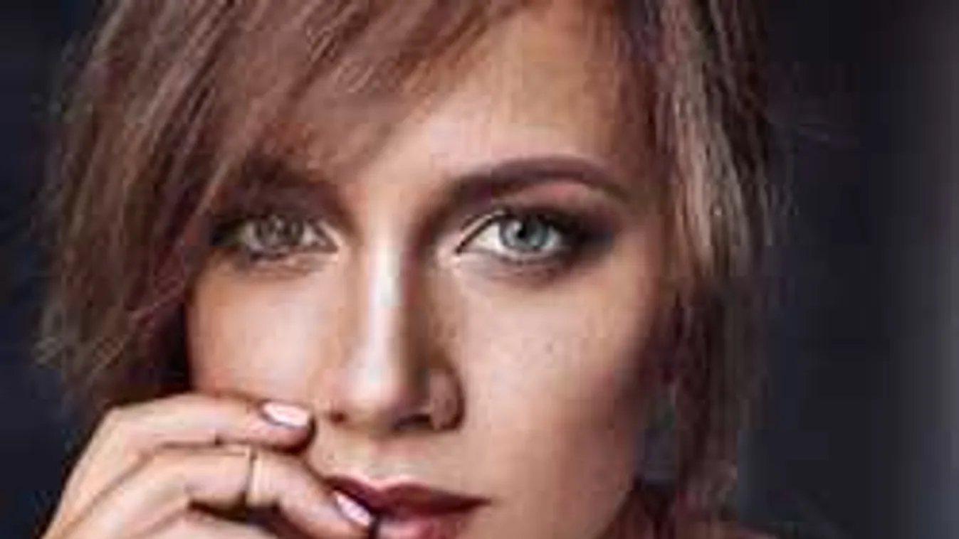 Csak olyan mintha: Nem koppintás a magyar sztár új dala