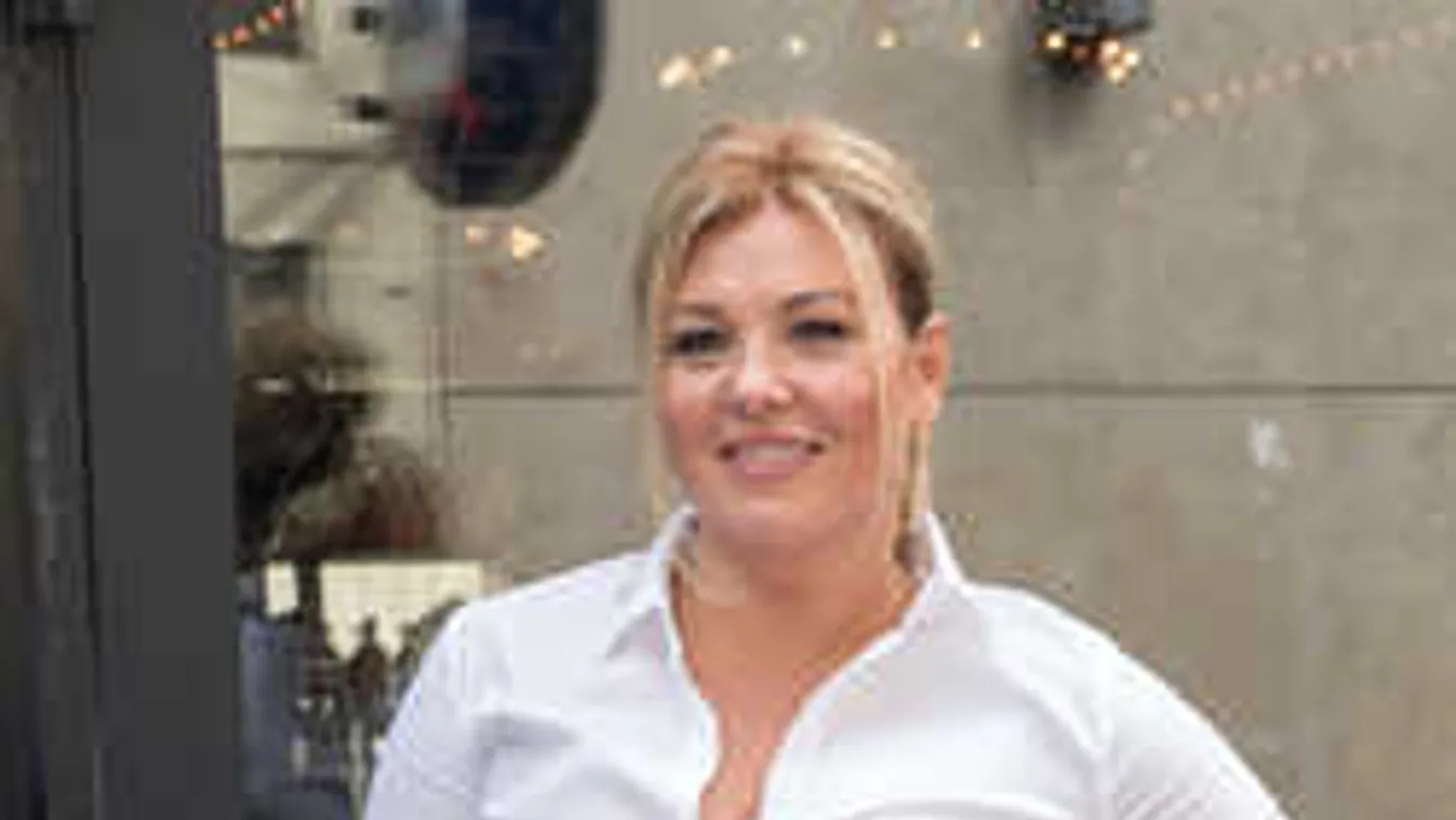 Lefotózták Liptai Claudiát: mesés helyen lazít