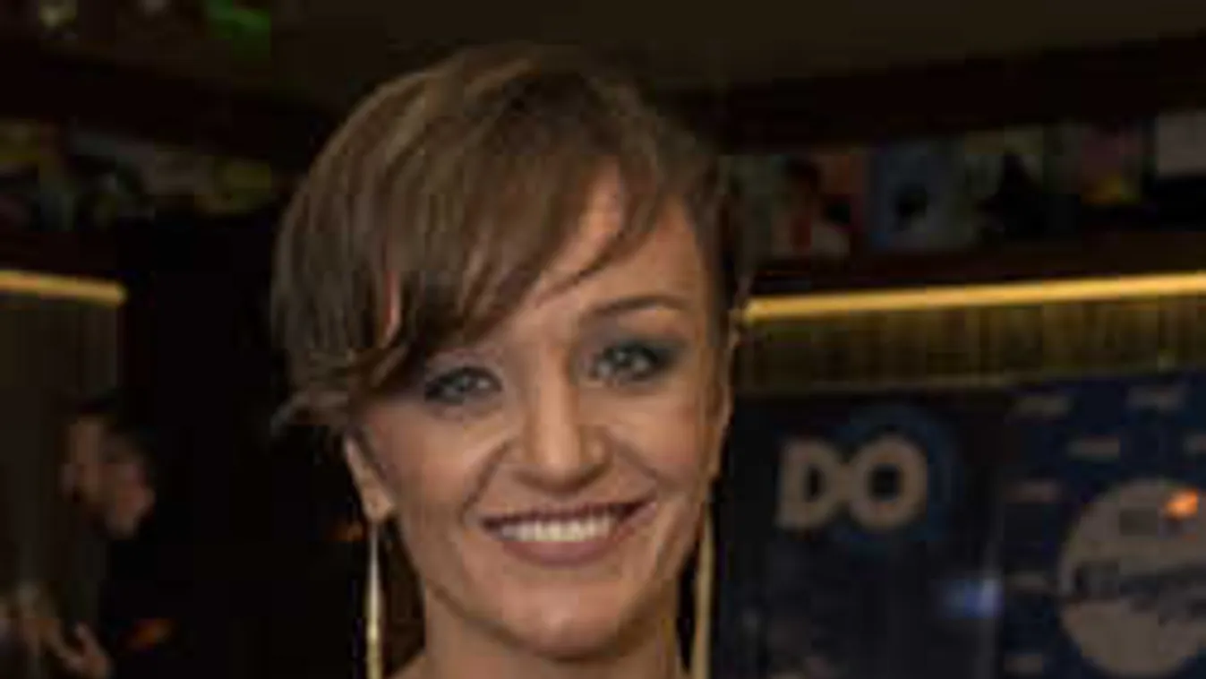 Örömhírt közölt Szandi, nagy a boldogság a családban