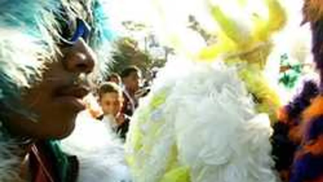 Félholtra vert egy randalírozó dominikai férfi egy rendőrt