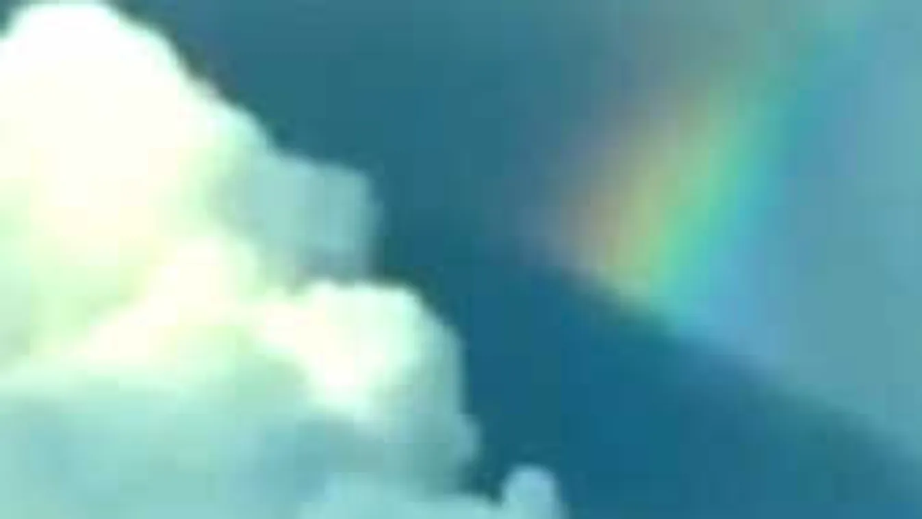 Különös jelenség: egy rejtélyes sötét tárgy takarta ki a szivárványt