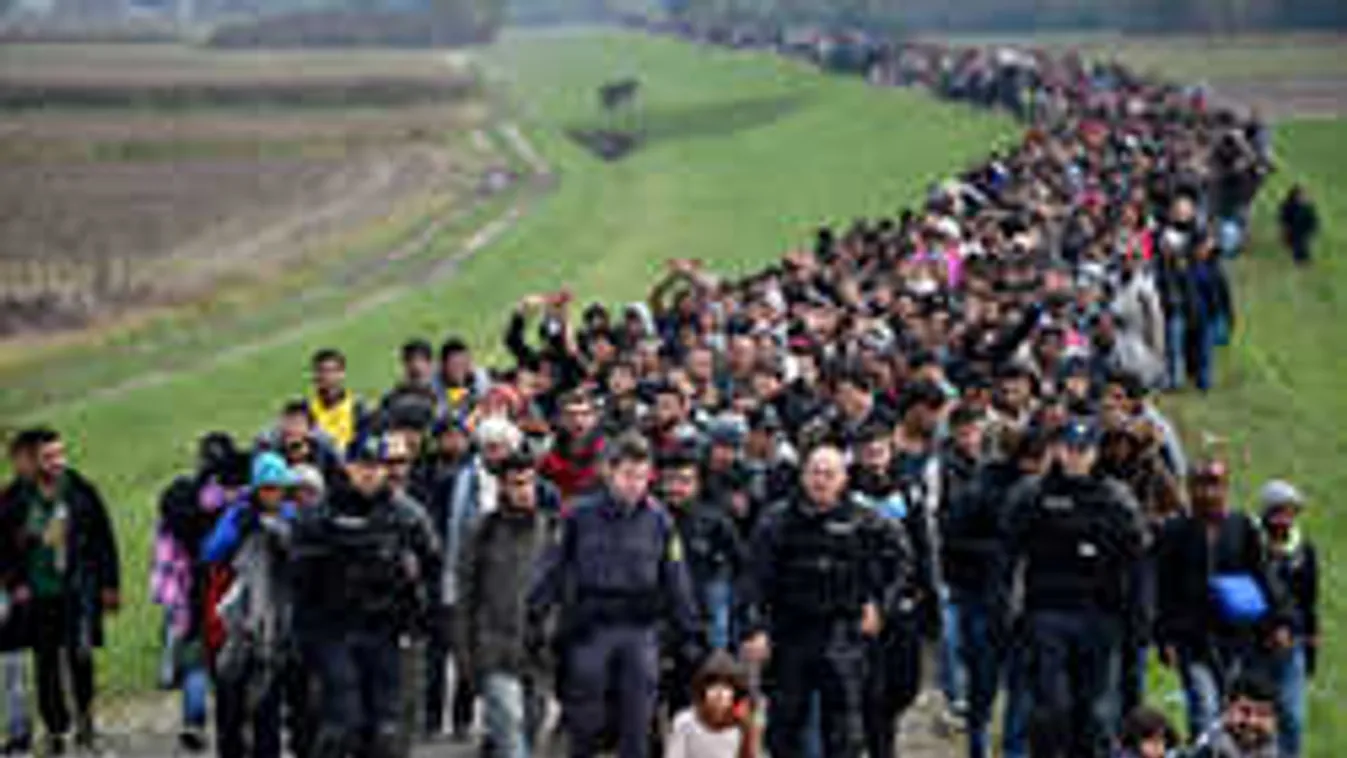 Riasztás: 60 ezer migráns készül megrohamozni a horvát határt