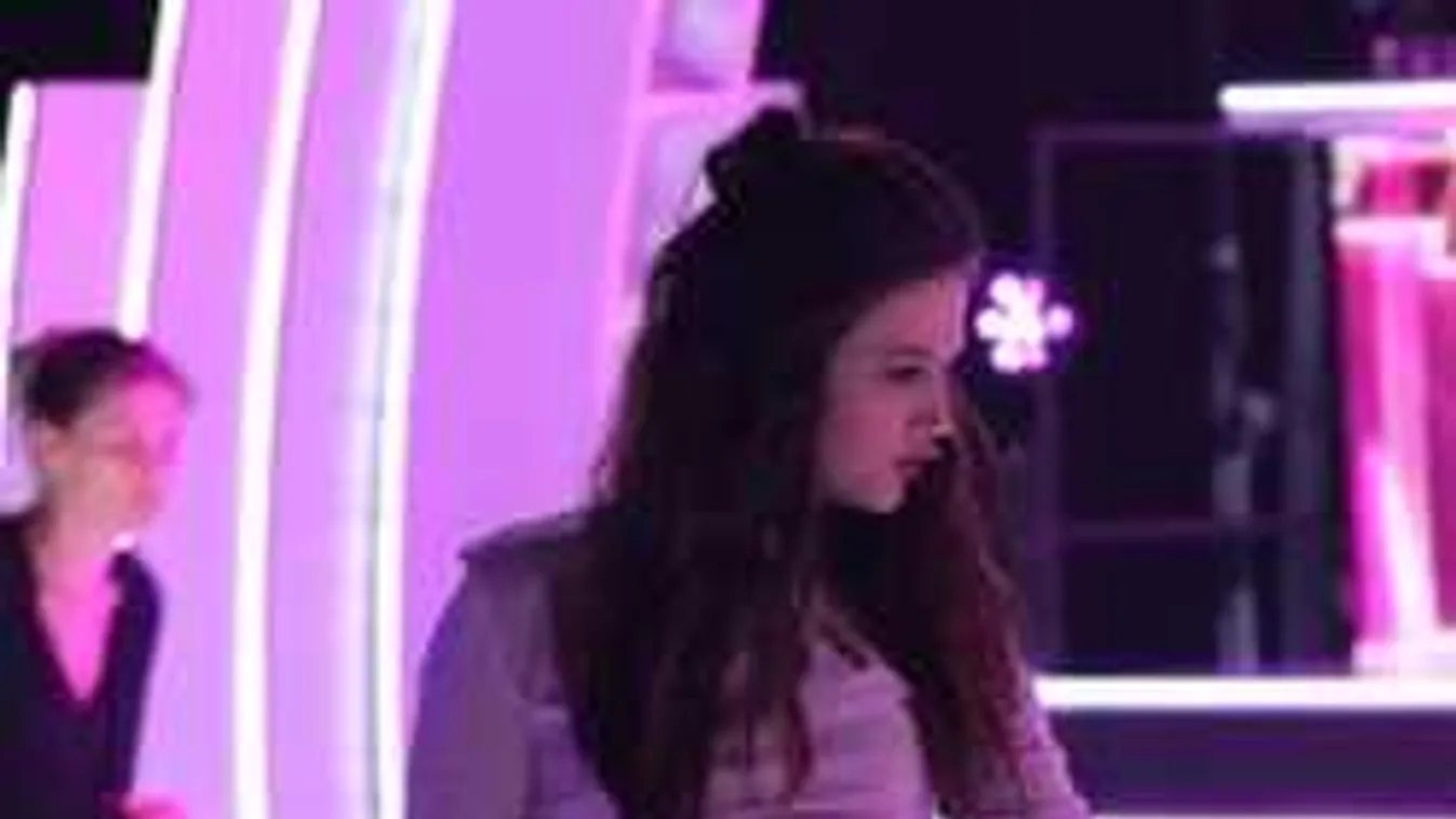 Hűha, ez nem semmi: hatalmasra nőtt Nagy Adri pocakja!