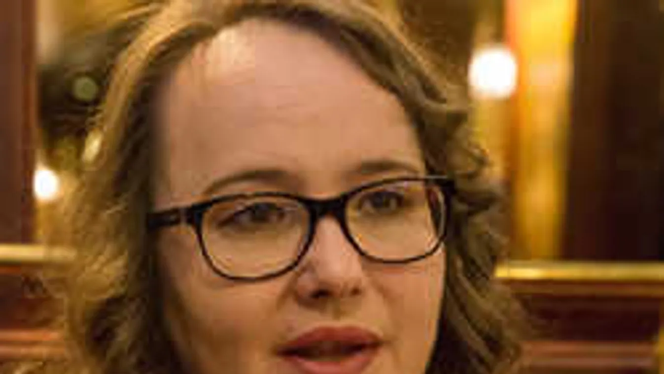 Hoppá, öt pasival kavart egyszerre a TV2 sztárja