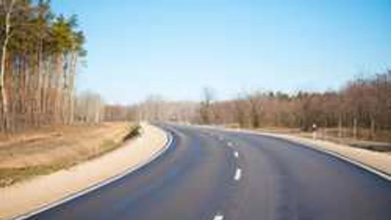 Három helyszínen is elkezdődött Békés megye útjainak felújítása