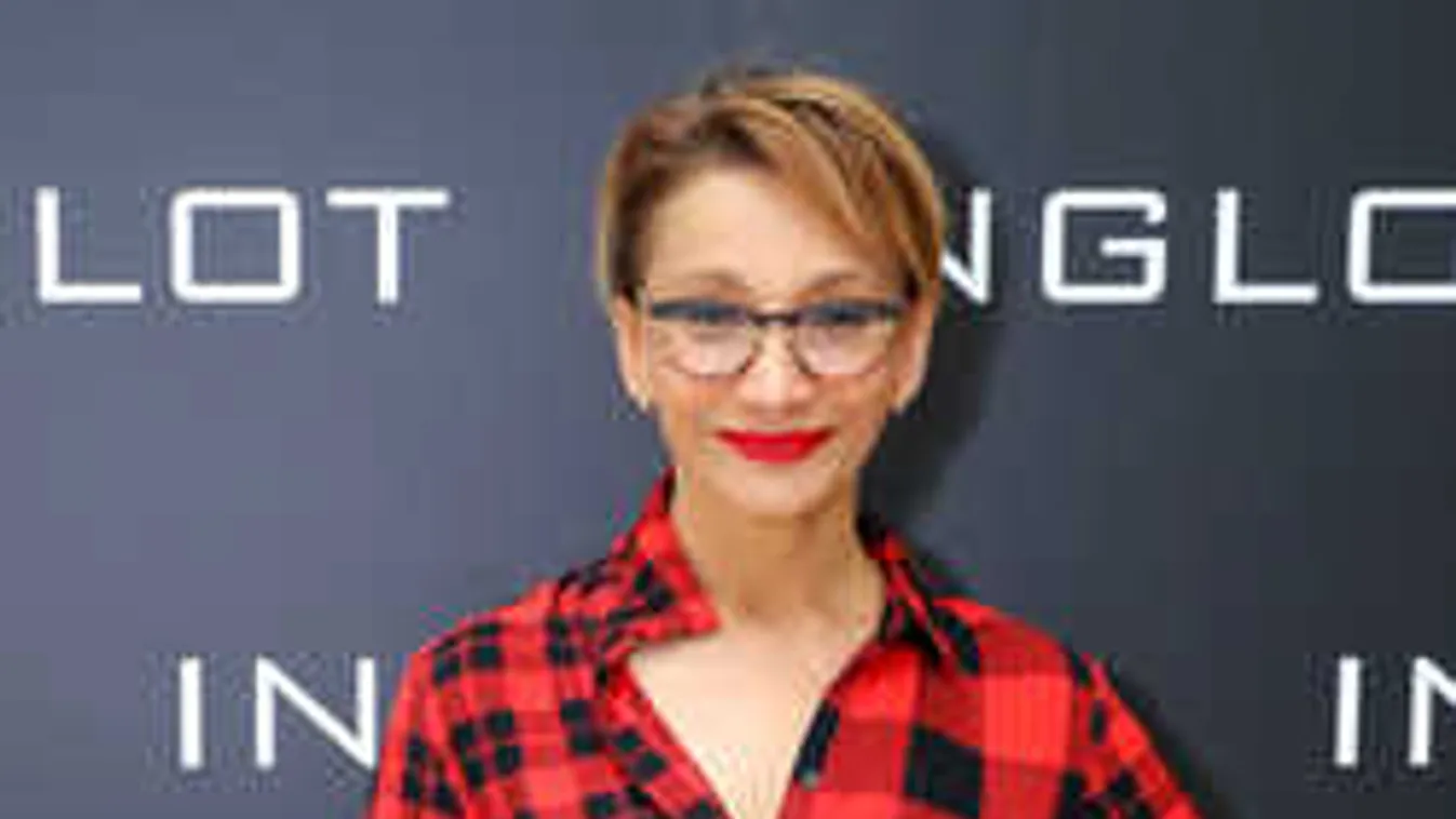 Keresztes Ildikó: totálisan szét vagyok esve - Videó