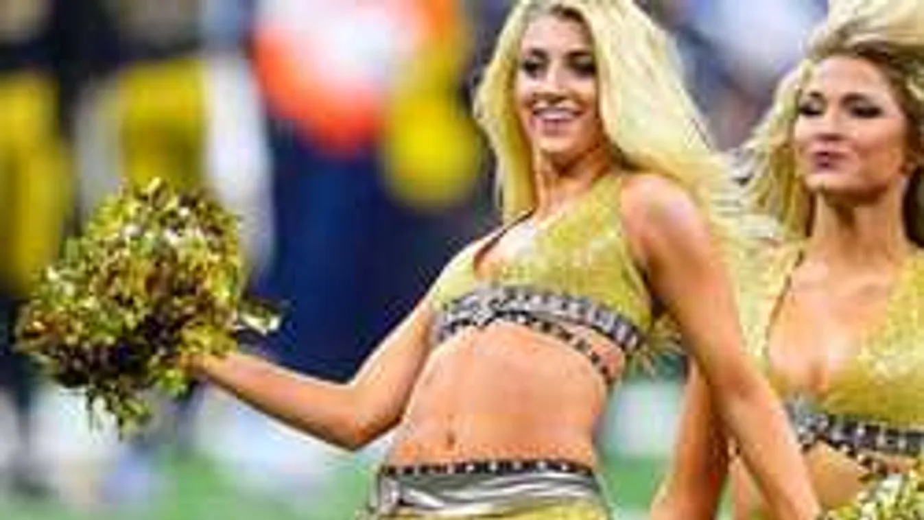 Botrányosan szexi fotó készült a bombázóról, kitört a balhé