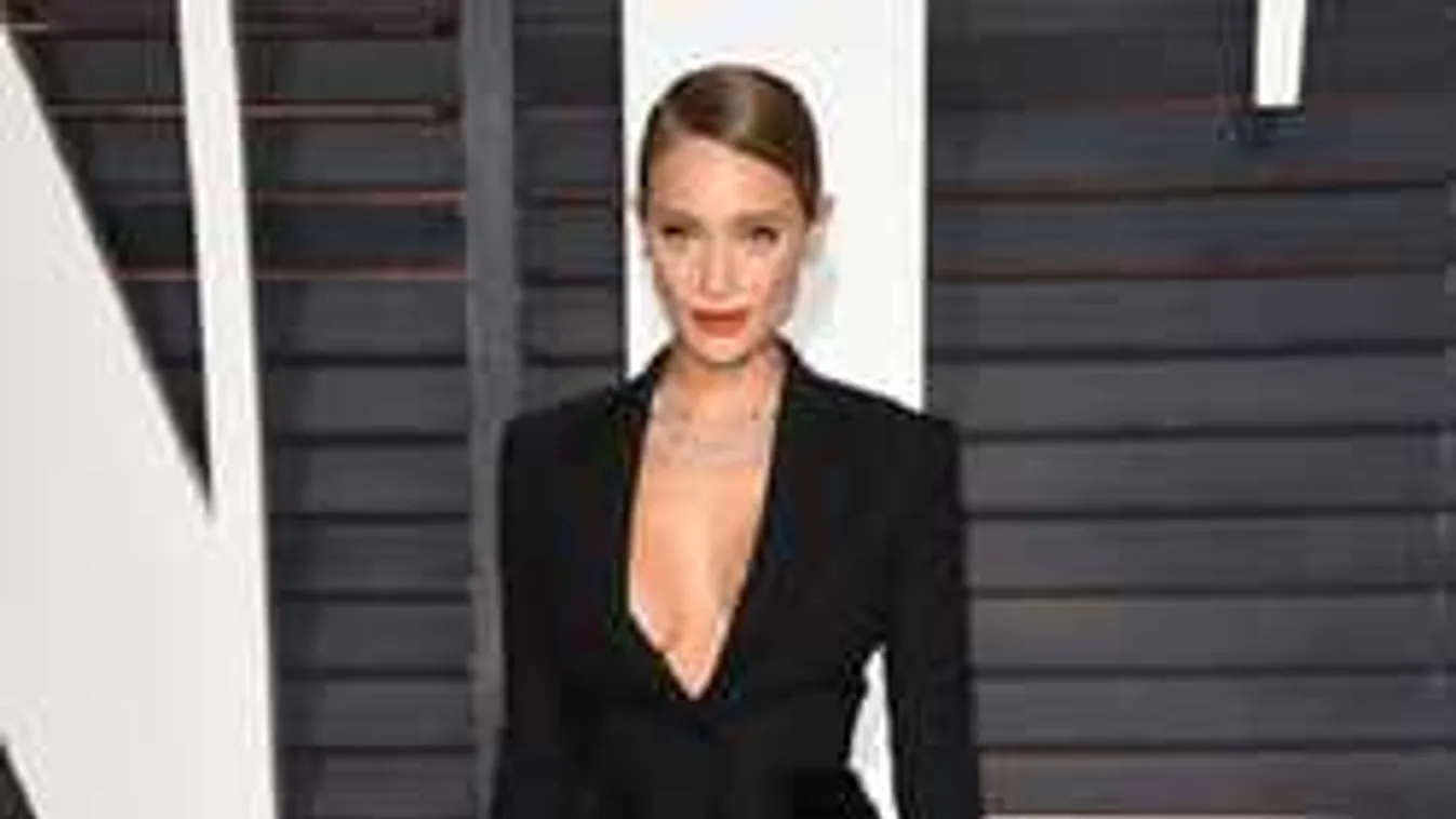 Ezzel a trükkös melltartóval elképesztő dögös lesz a női dekoltázs