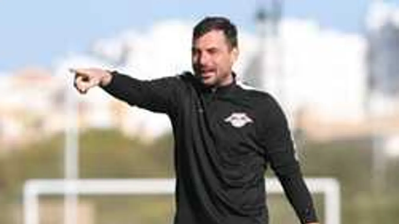 Sorsfordító döntés, senkire sem kíváncsi a magyar fociedző