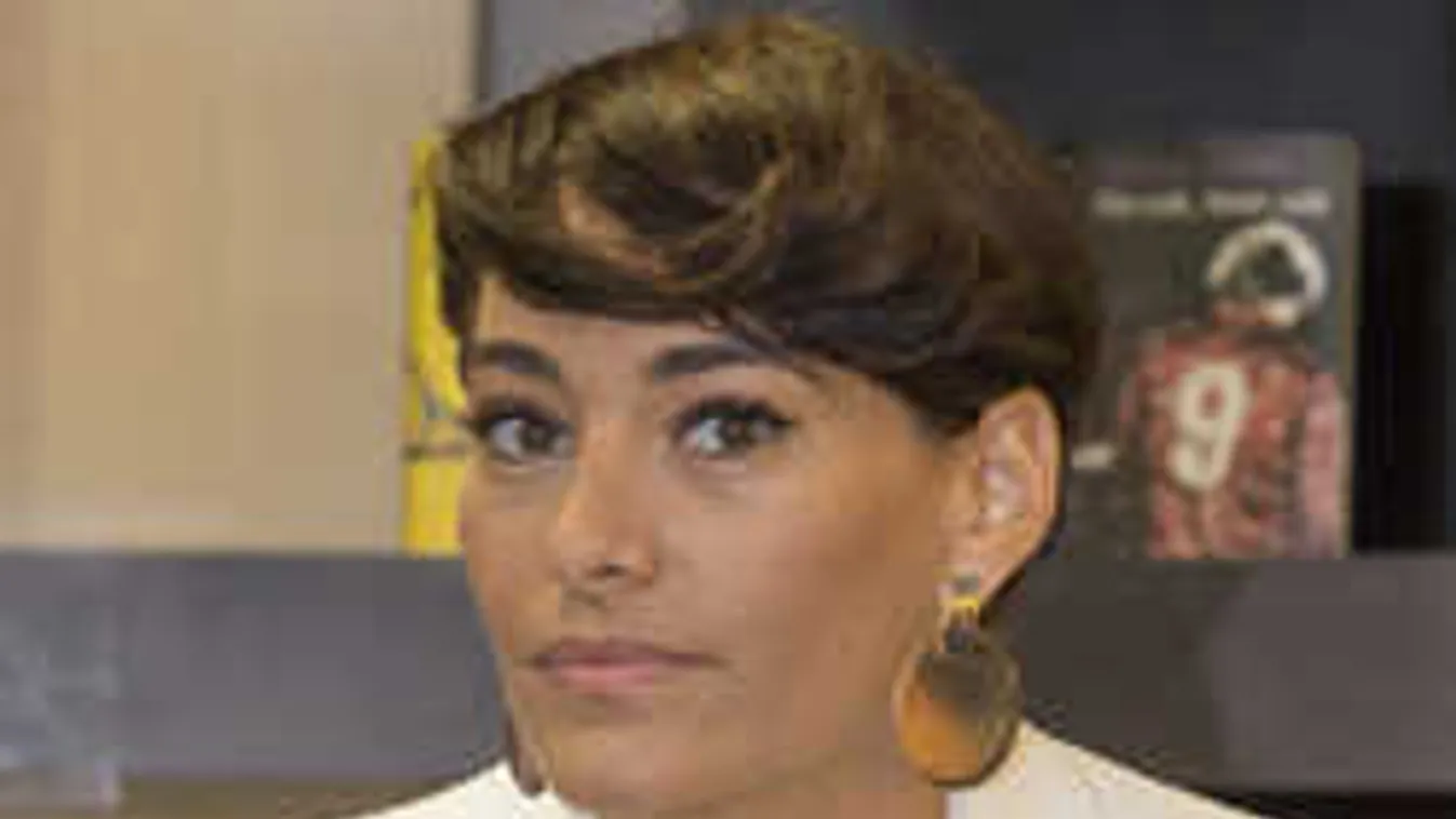 Focista kedvese miatt támadják a várandós magyar sztáranyukát