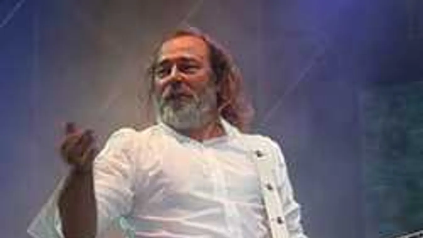 Az utcán lett rosszul a magyar rocklegenda: pacemakert kap