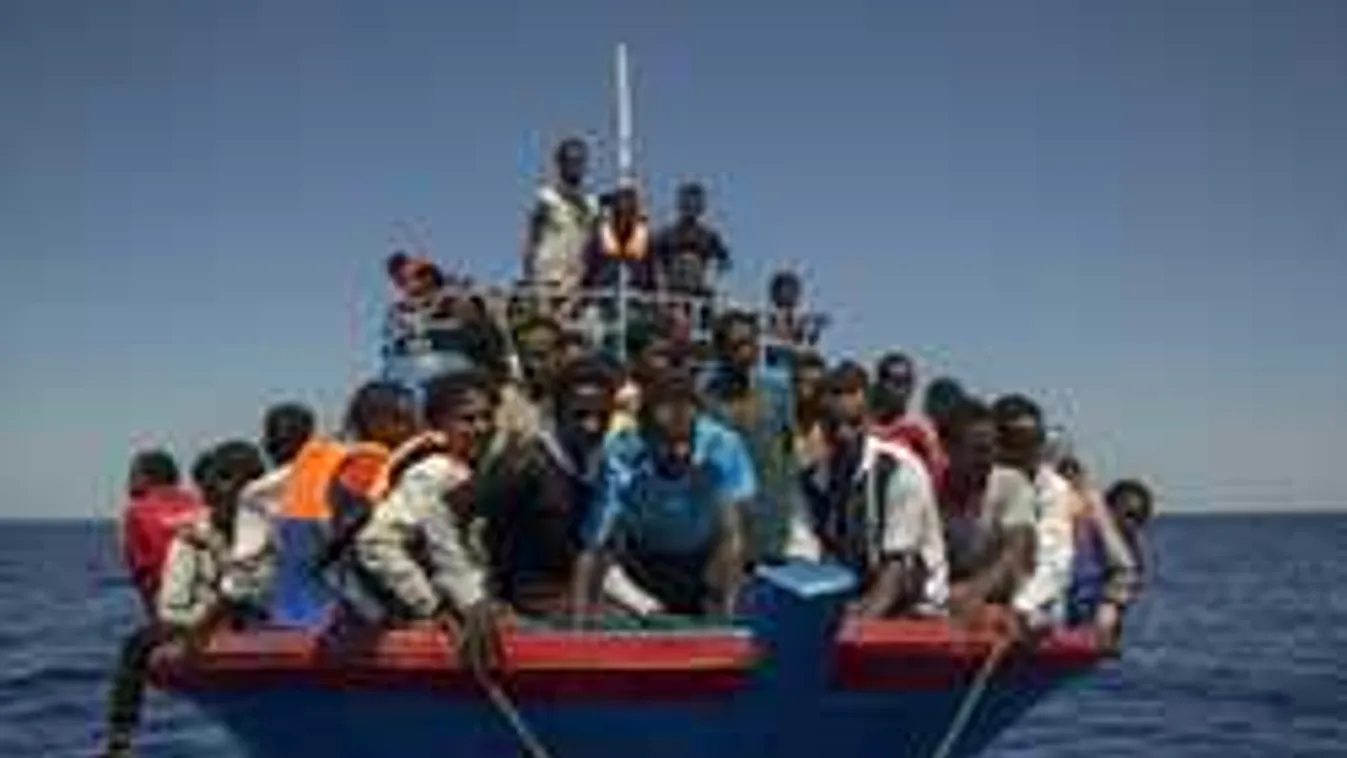 Invázió! Minden irányból megrohamozták a migránsok Európát