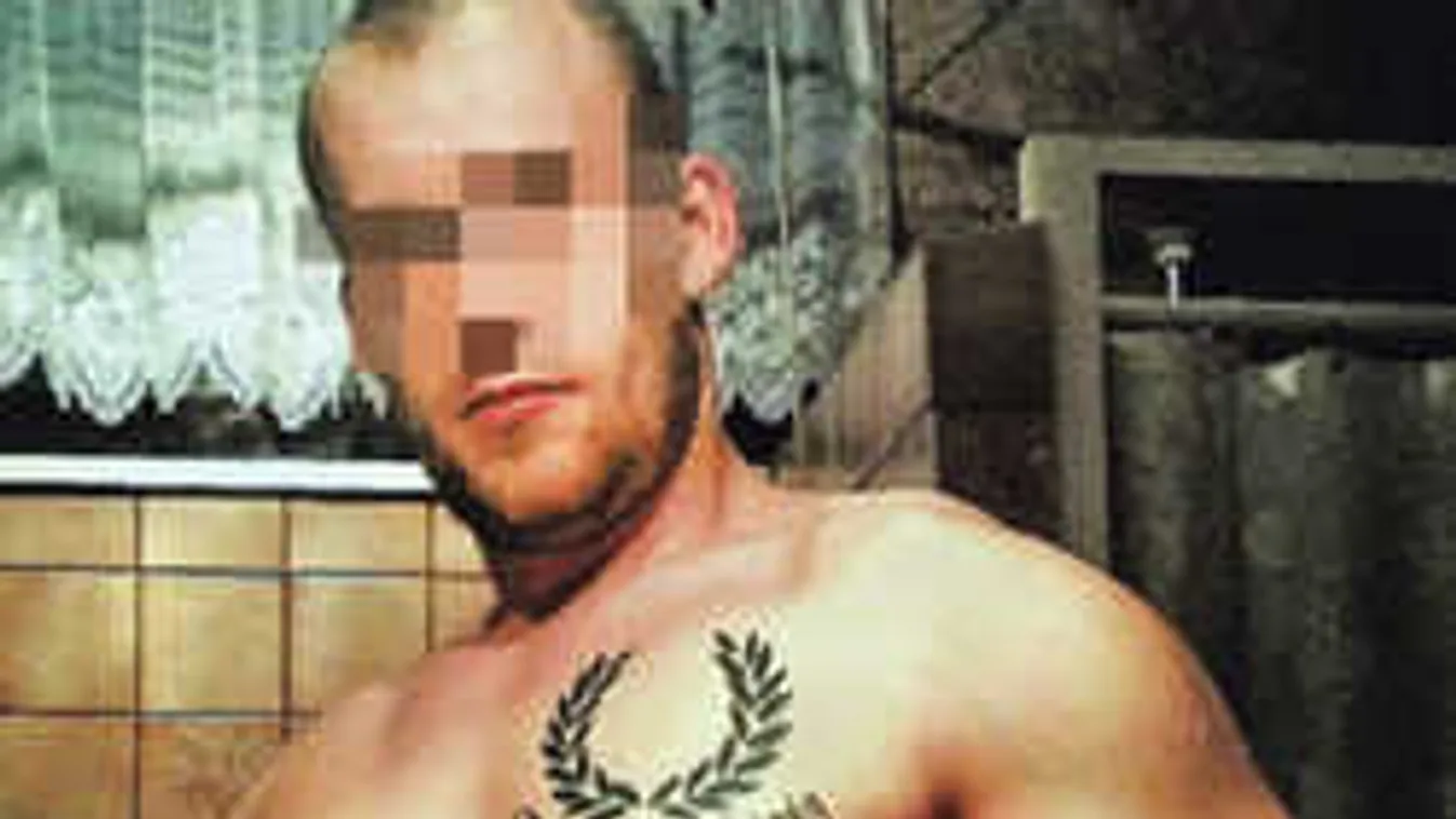 A náci SS jelszavát tetováltatta magára a Jobbik-elnök rasszista erőszakkal megvádolt fia