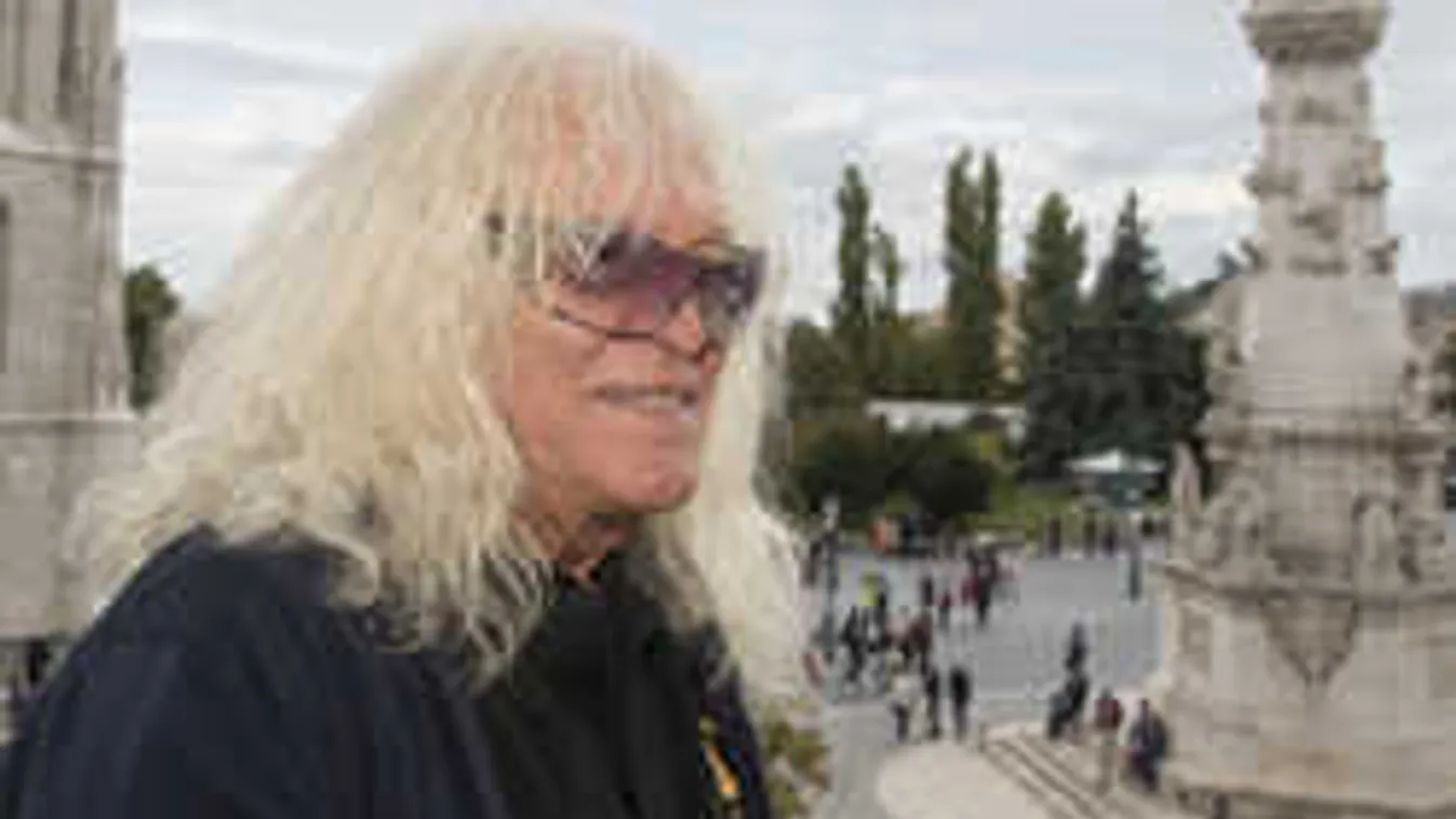 Elképesztő fotók: Így ünnepelték meg a magyar sztár születésnapját