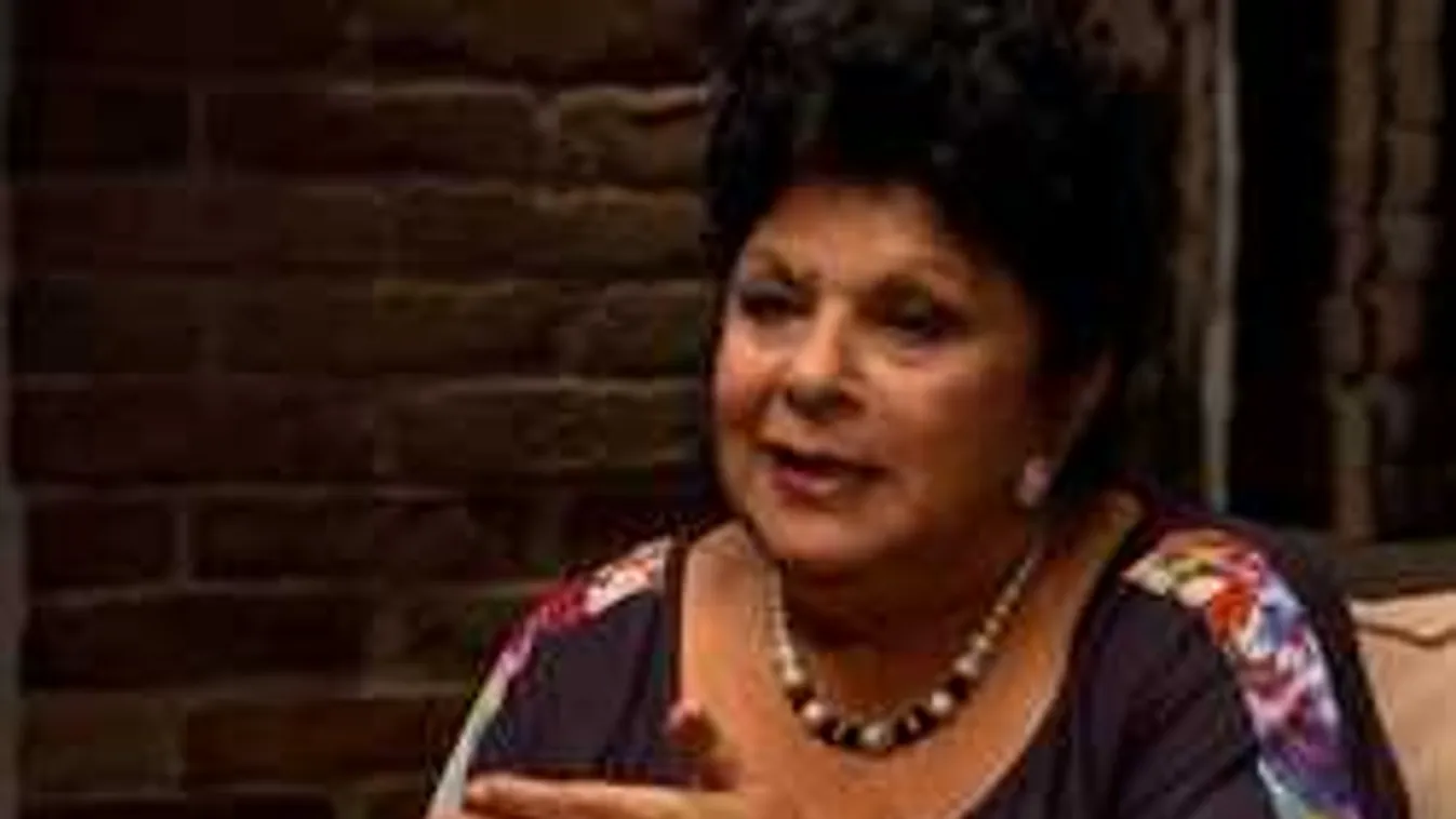 Megszállott férfi zaklatja Bangó Margitot, megrémült a család