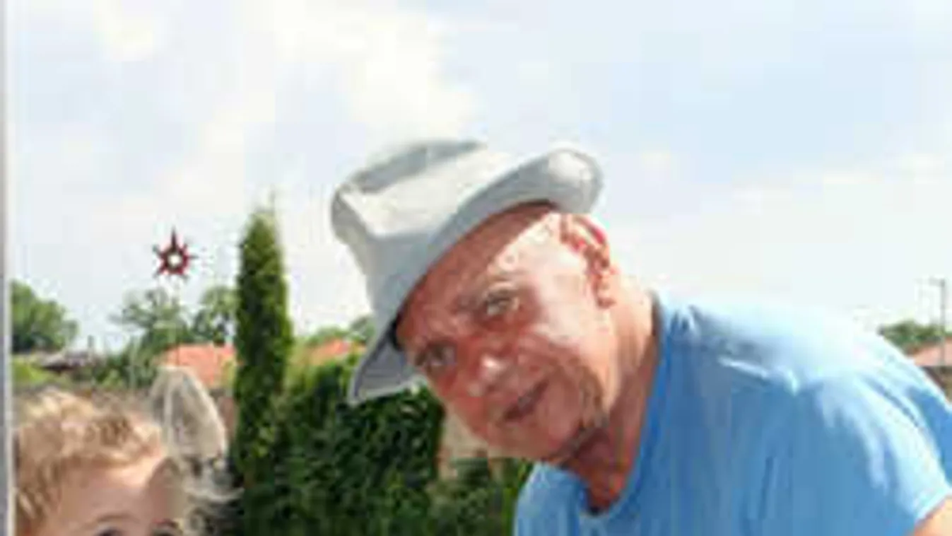 Nem hiszed el, mi teszi boldoggá a legendás magyar színészt