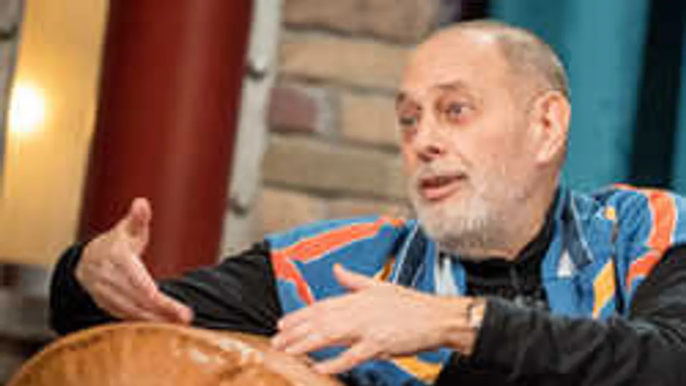 Elkeseredettségében levelet írt orvosainak a műtétre váró magyar sztár