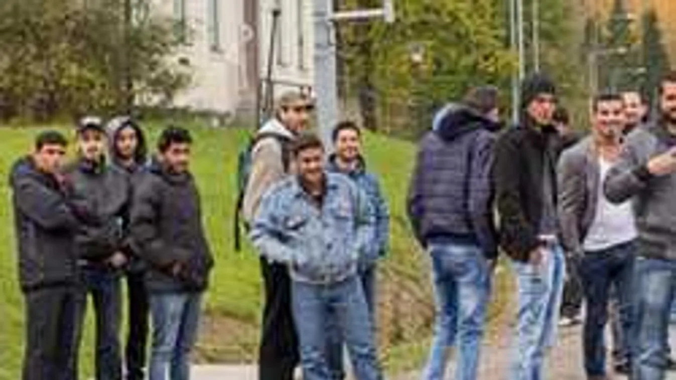 A 9000 "gyerek, vagy kiskorú" afgánnak 78 százaléka valójában felnőtt