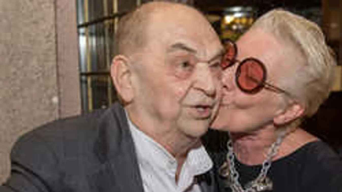 Párja minden nap megkéri a magyar sztárszínész kezét